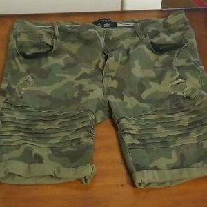 Men's Camo shorts
